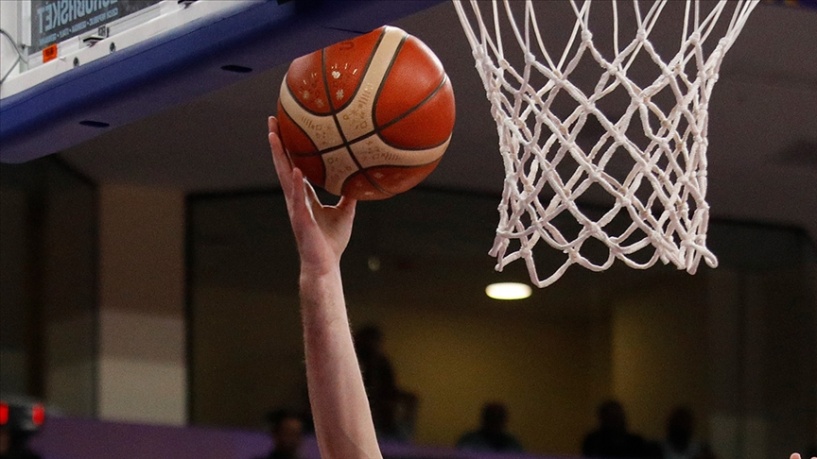 Basketbol'da Avrupa Liderlik Üniversitesi 35  - Caesar Larnaka Gençler Birliği 69 ...