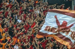 Galatasaray’ın transferleri dünyada gündem oldu