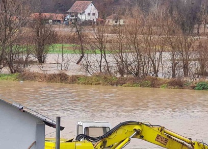РТ Балкан на месту поплава: Борба са набујалим Лимом, у Новом Пазару настављена потрага за несталима